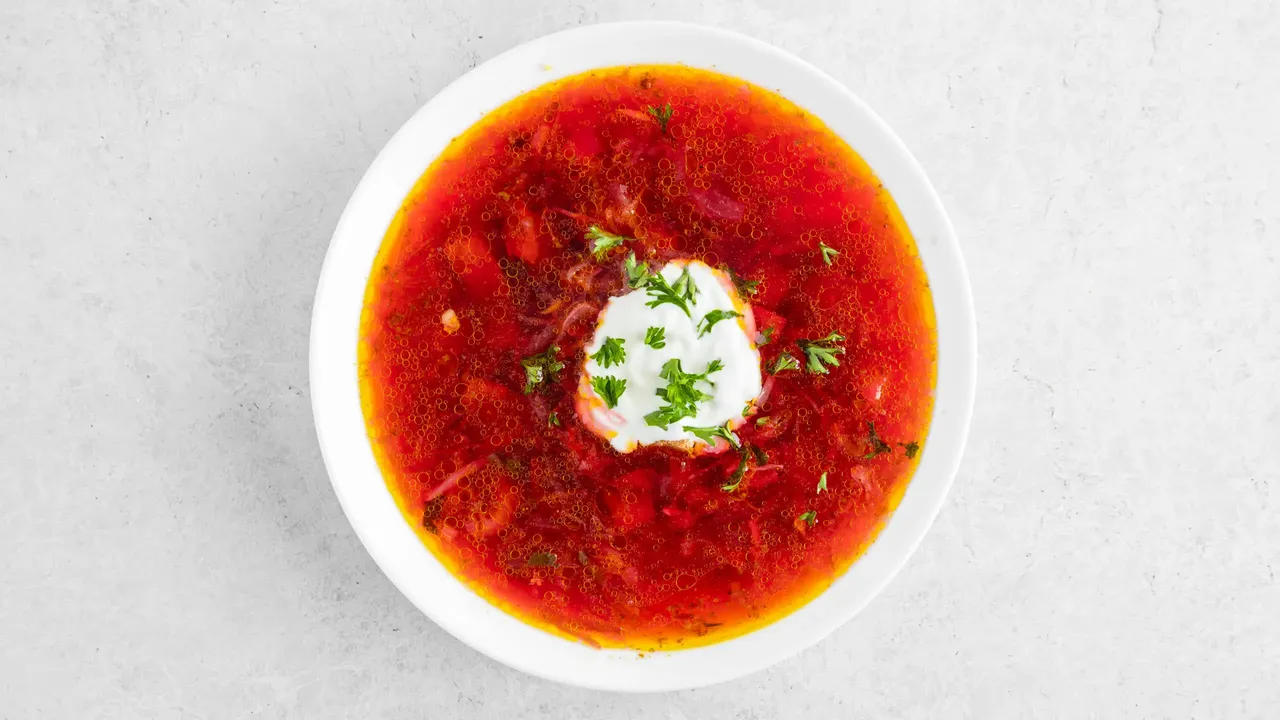 Red Borscht (Vegetarian or with Pork)